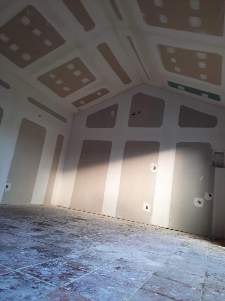 WhatsApp Image 2025-09-13 at 18.04.49 (1)